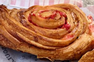 Read more about the article 10 Best Lyon Food Tours & Cooking Classes