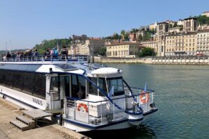Read more about the article Lyon Boat Tours: Fun & Easy Lyon Sightseeing Cruises